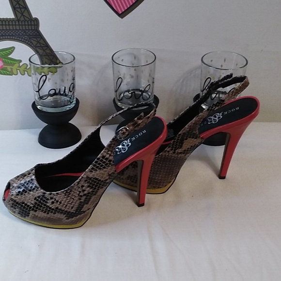 Rock & Republic, Cruzsnake Sz 7.5 - Picture 2 of 5